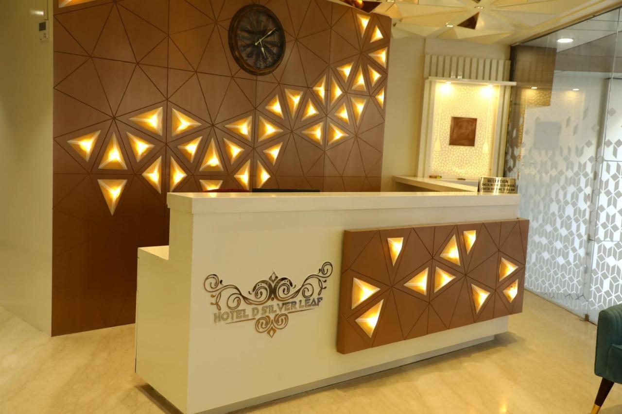 Hotel D Silverleaf Lucknow Exterior photo